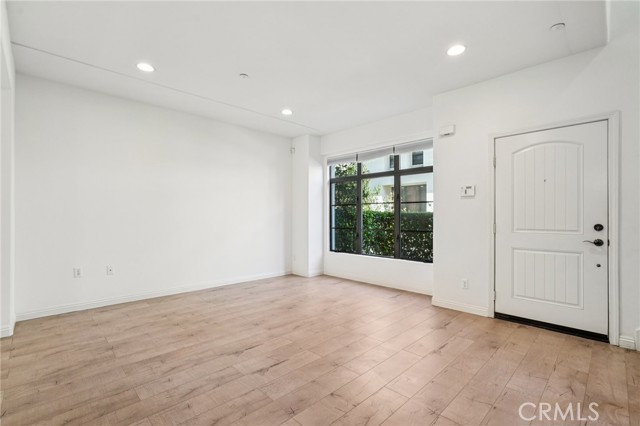 Detail Gallery Image 8 of 51 For 879 Michigan Bld #K,  Pasadena,  CA 91107 - 3 Beds | 2/1 Baths