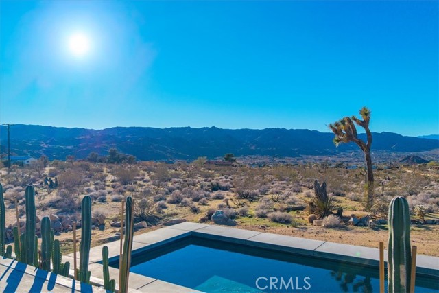 8729 Rock Haven Road, Joshua Tree CA: https://media.crmls.org/medias/fe7c65a6-306f-4c08-b84a-2e7fb024dc54.jpg