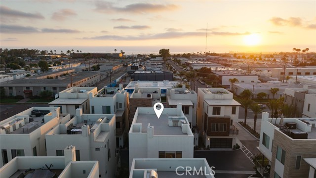 15 Ebb Tide Circle, Newport Beach CA: https://media.crmls.org/medias/fe7c7014-3a0b-4184-9ebe-4569626cecf3.jpg