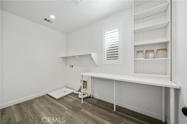 30902 Palette Road, Murrieta CA: https://media.crmls.org/medias/fe7d6317-e73b-47f4-baed-cea631a4ce87.jpg