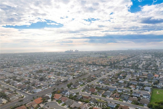 Detail Gallery Image 31 of 33 For 20942 Queens Park, Huntington Beach,  CA 92646 - 5 Beds | 3 Baths