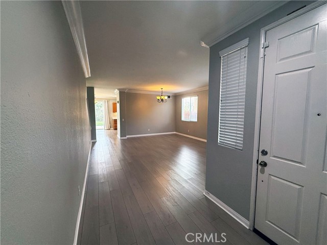 Detail Gallery Image 4 of 33 For 38422 Clearbrook, Murrieta,  CA 92563 - 4 Beds | 3/1 Baths