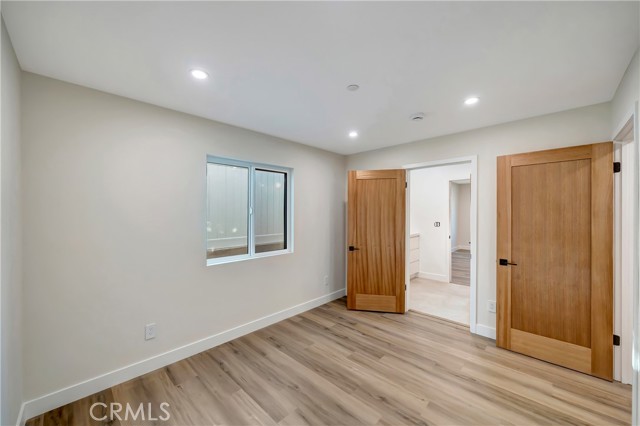 Detail Gallery Image 29 of 41 For 24250 Friar St, Woodland Hills,  CA 91367 - 4 Beds | 4 Baths