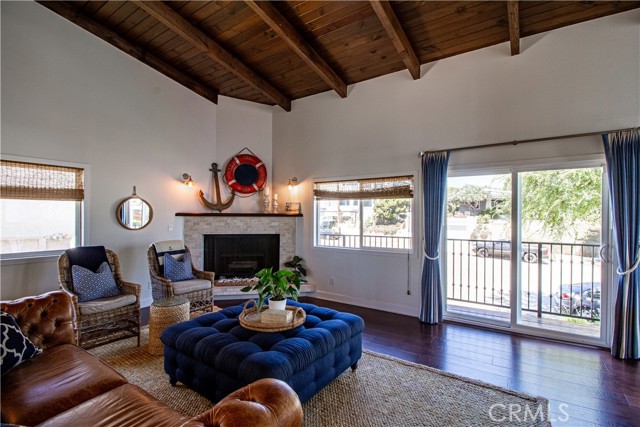 807 El Redondo Avenue, Redondo Beach CA: https://media.crmls.org/medias/fe7f4b80-2d5a-45c4-b718-2ee79ef7d754.jpg