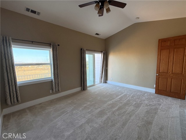 1312 Oak Ridge Way, Paso Robles CA: https://media.crmls.org/medias/fe7f4c23-3d74-4f99-8346-3cf2f90bb62d.jpg