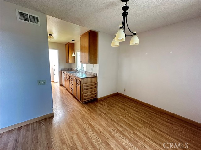 Detail Gallery Image 9 of 10 For 23371 Caminito Lazaro #251,  Laguna Hills,  CA 92653 - 2 Beds | 1 Baths