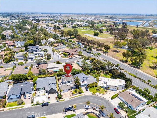 1733 Bayou Way, Seal Beach CA: https://media.crmls.org/medias/fe7f89d7-1031-4873-bd8e-218d7d735ec6.jpg