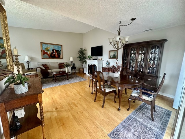 13040 Del Monte Drive, Seal Beach CA: https://media.crmls.org/medias/fe7fe32b-b578-4150-b100-7a4e96c29a81.jpg