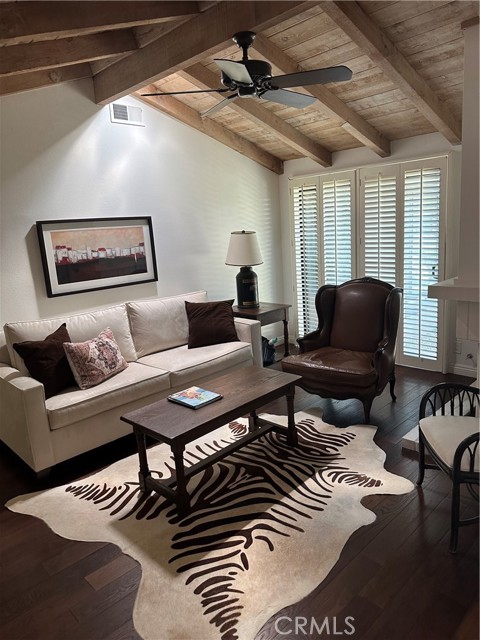 18 Skysail Drive, Corona del Mar CA: https://media.crmls.org/medias/fe815701-3ee5-4490-9048-1f9c4e0ffcd3.jpg