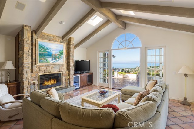 2727 Via Miguel, Palos Verdes Estates, California 90274, 4 Bedrooms Bedrooms, ,3 BathroomsBathrooms,Residential,Sold,Via Miguel,PV17019247
