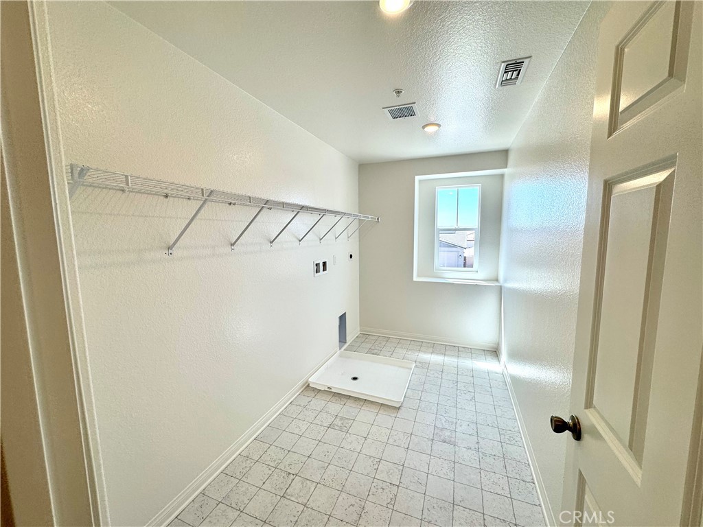 MLS #OC25166517 image #25