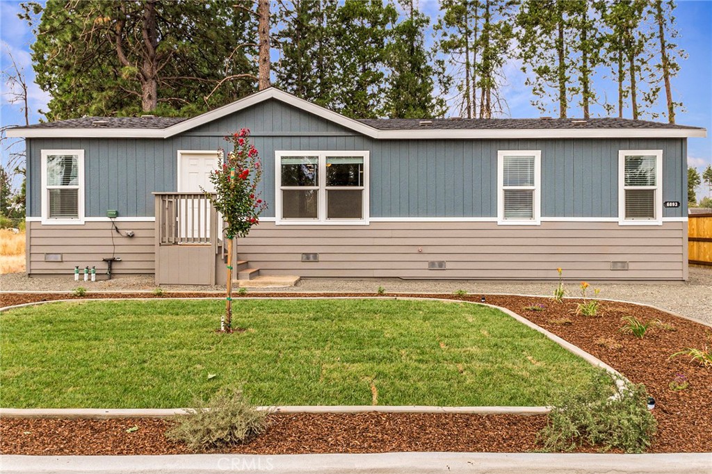 6893 Lunar Lane