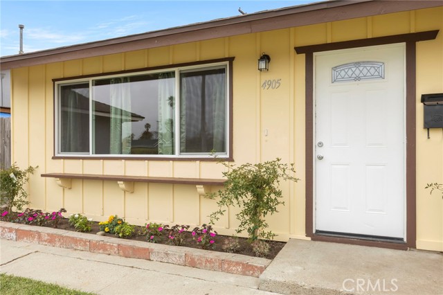 Detail Gallery Image 4 of 28 For 4905 S J St, Oxnard,  CA 93033 - 4 Beds | 2 Baths