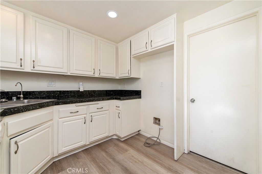 MLS #OC25251270 image #11