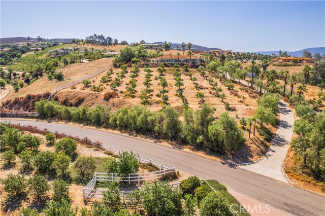 Detail Gallery Image 2 of 51 For 40954 Parado Del Sol Dr, Temecula,  CA 92592 - 4 Beds | 3 Baths