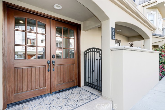Detail Gallery Image 47 of 53 For 303 7th St a,  Manhattan Beach,  CA 90266 - 3 Beds | 3/1 Baths