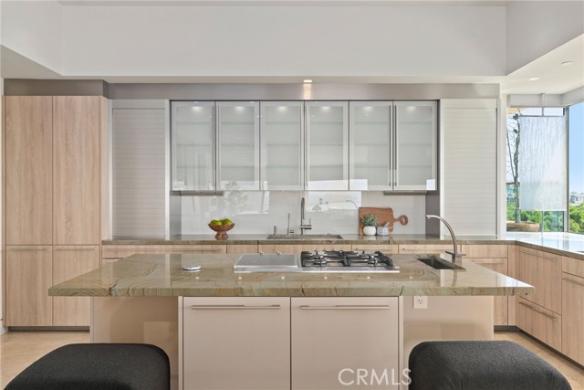 900 Gainsborough Drive, Laguna Beach CA: https://media.crmls.org/medias/fe85aa1a-0dbe-4d17-9ffe-3bbb9a3a73cf.jpg