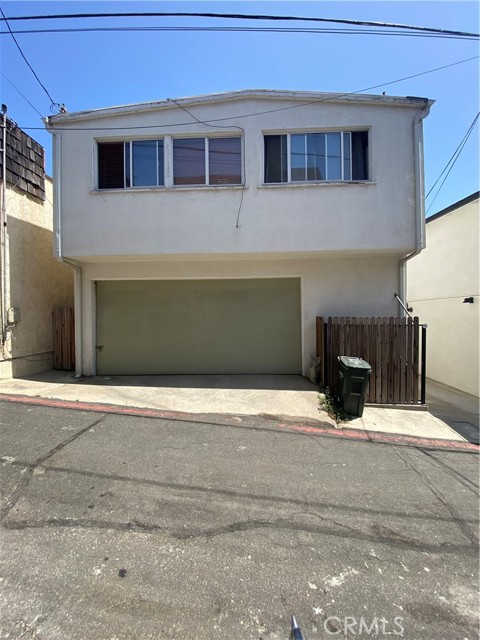 135 28th Street, Hermosa Beach CA: https://media.crmls.org/medias/fe872c51-0648-42eb-af50-d295cc5f37f0.jpg