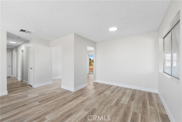 Detail Gallery Image 8 of 45 For 40596 Fieldspring, Lancaster,  CA 93535 - 3 Beds | 2 Baths