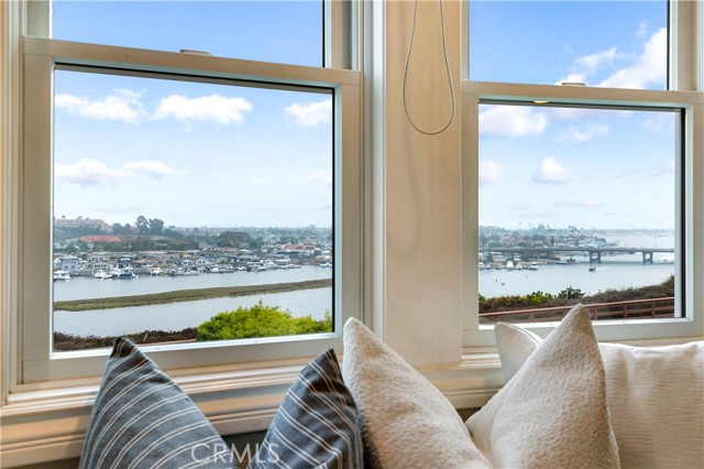 Detail Gallery Image 17 of 28 For 31 Cape Andover, Newport Beach,  CA 92660 - 4 Beds | 3/1 Baths