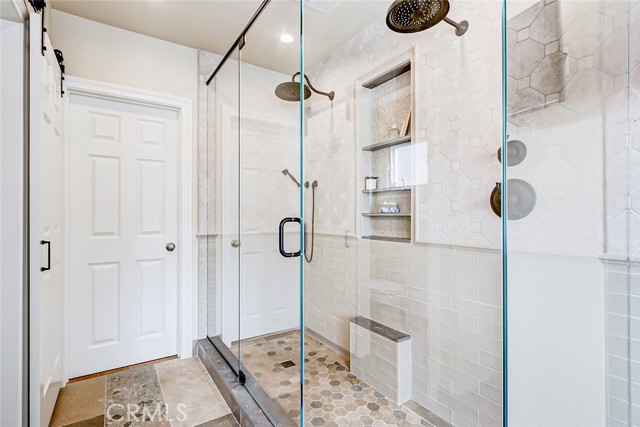 Detail Gallery Image 34 of 53 For 303 7th St a,  Manhattan Beach,  CA 90266 - 3 Beds | 3/1 Baths