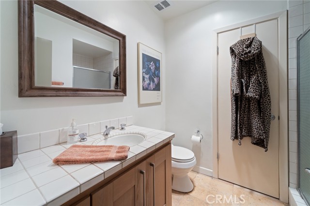 Detail Gallery Image 28 of 54 For 3601 Cananea, Encino,  CA 91436 - 6 Beds | 5/1 Baths