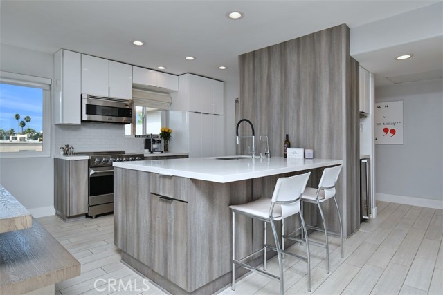 Detail Gallery Image 19 of 48 For 13543 Moorpark St #15,  Sherman Oaks,  CA 91423 - 1 Beds | 1/1 Baths