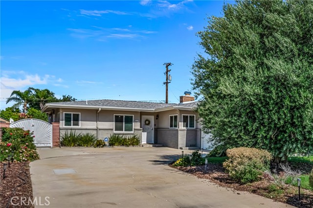 Detail Gallery Image 1 of 43 For 9811 Kempster Ave, Fontana,  CA 92335 - 3 Beds | 2 Baths