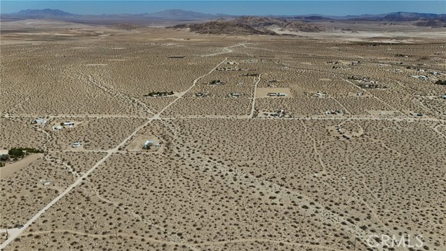 Detail Gallery Image 2 of 15 For 775 Manzanita Rd, Johnson Valley,  CA 92285 - – Beds | – Baths