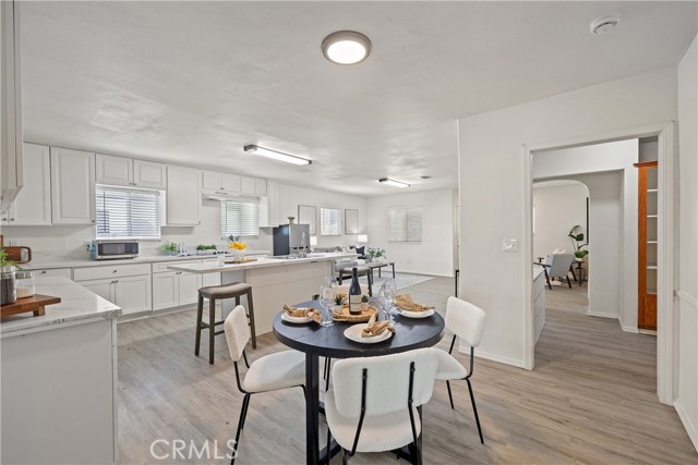 2420 Maine Avenue, Long Beach CA: https://media.crmls.org/medias/fe8a5d5b-182b-4c23-b493-23101865b78d.jpg