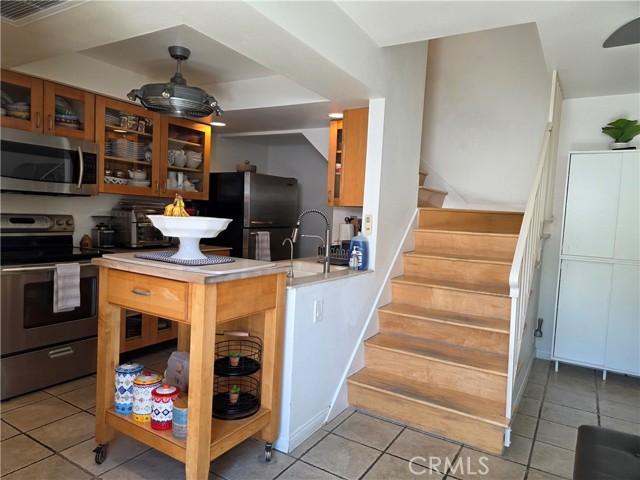 Detail Gallery Image 8 of 27 For 10420 Vassar Way, Stanton,  CA 90680 - 3 Beds | 2 Baths