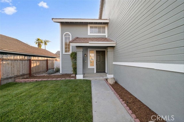 41111 Mountain Pride Drive, Murrieta CA: https://media.crmls.org/medias/fe8b4483-1fb5-43fb-b7f8-c89f199353b6.jpg
