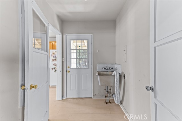 1357 Amalia Avenue, Los Angeles CA: https://media.crmls.org/medias/fe8bcdcf-6224-4177-9044-40cf5f88210e.jpg