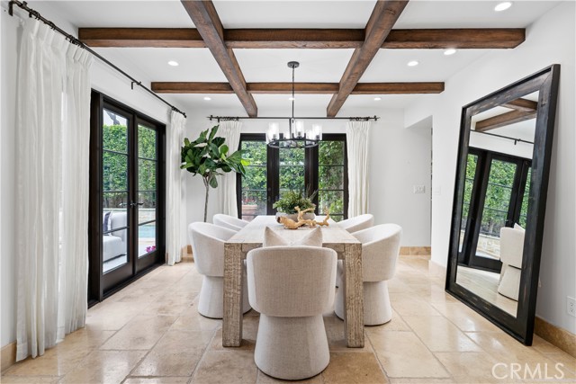 Detail Gallery Image 8 of 66 For 110 via Trieste, Newport Beach,  CA 92663 - 5 Beds | 5/1 Baths