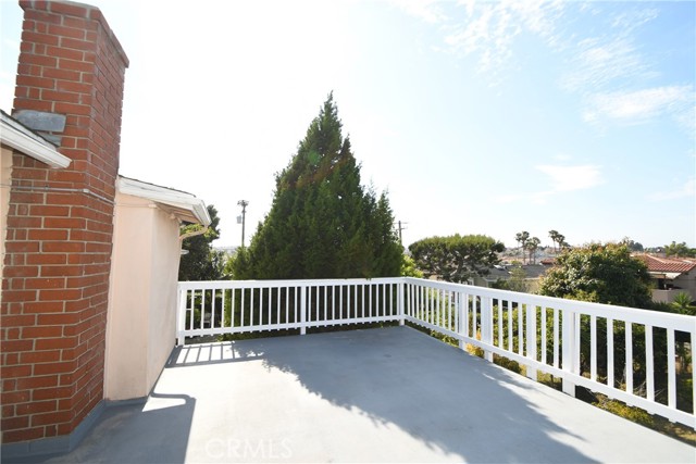 2305 Hill Lane, Redondo Beach, California 90278, 3 Bedrooms Bedrooms, ,1 BathroomBathrooms,Residential,Sold,Hill,SB24144489