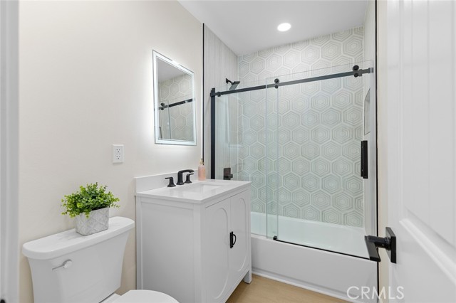 11091 Ranger Drive, Los Alamitos CA: https://media.crmls.org/medias/fe8e21f3-cbd2-4d3a-b506-36a2beeef163.jpg