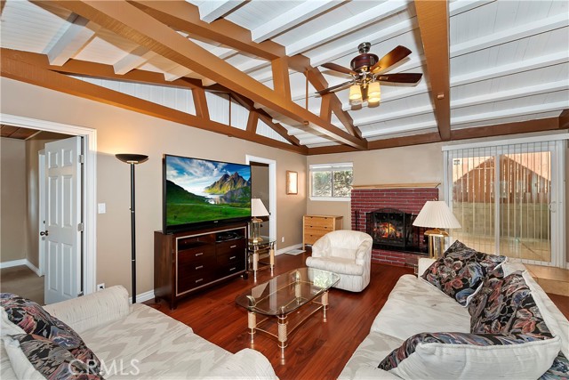 Detail Gallery Image 5 of 38 For 26791 State Highway 189, Twin Peaks,  CA 92391 - 5 Beds | 3 Baths