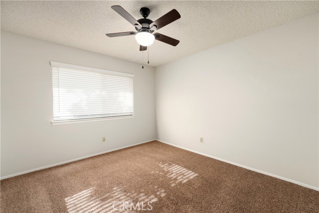 Detail Gallery Image 13 of 20 For 3100 Woodstown, Bakersfield,  CA 93312 - 3 Beds | 2 Baths