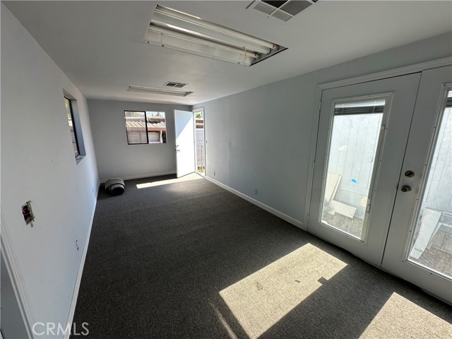 Detail Gallery Image 6 of 10 For 16472 Gardner, Riverside,  CA 92504 - 1 Beds | 1 Baths