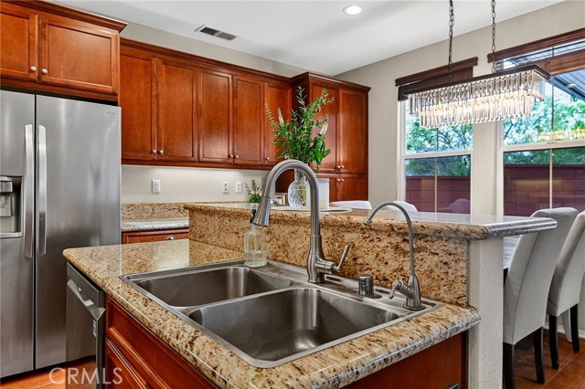 Detail Gallery Image 10 of 58 For 40265 Danbury Ct, Temecula,  CA 92591 - 3 Beds | 2/1 Baths
