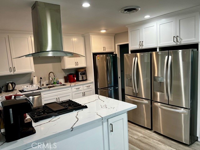 1514 E Maple Avenue, El Segundo CA: https://media.crmls.org/medias/fe9352d4-293c-413f-93ac-4bc94793ead4.jpg