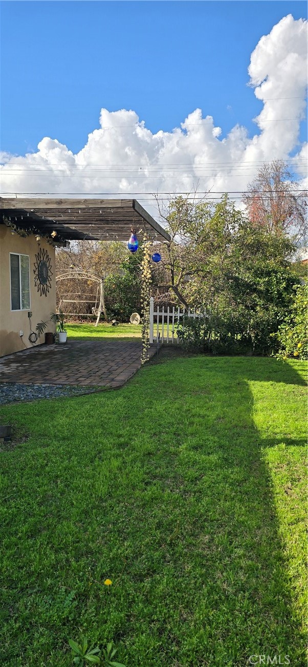 https://media.crmls.org/medias/fe939e04-9a83-4e15-8da6-03b6086ada98.jpg?preset=X-Large