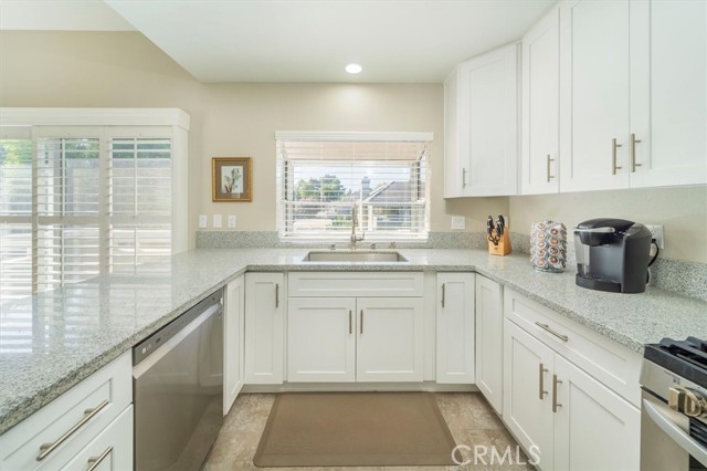 Detail Gallery Image 10 of 36 For 26103 Mcbean Pkwy #130,  Valencia,  CA 91355 - 2 Beds | 2 Baths