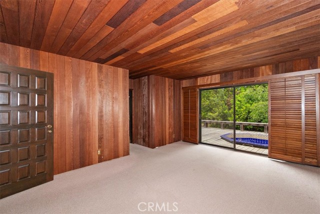29240 Palos Verdes Drive East, Rancho Palos Verdes CA: https://media.crmls.org/medias/fe9599fb-39b1-42e5-b473-a0b57faa07bd.jpg