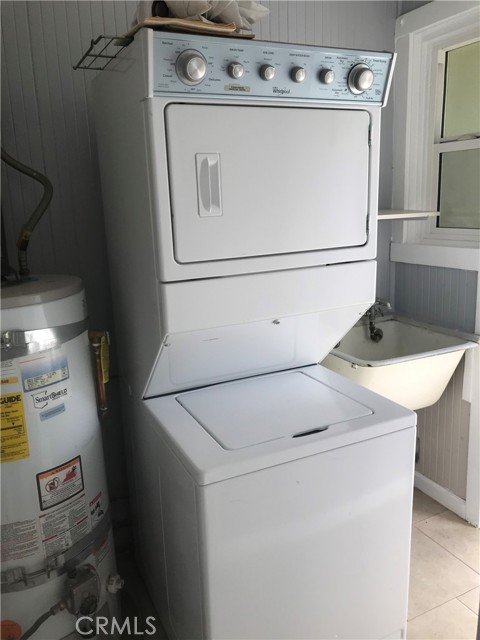 254 E Glenarm Street, Pasadena CA: https://media.crmls.org/medias/fe95a02a-8ec0-4aea-83a6-bfe7fffc1e40.jpg