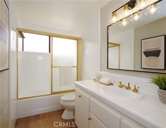 Guest bathroom off bedroom area