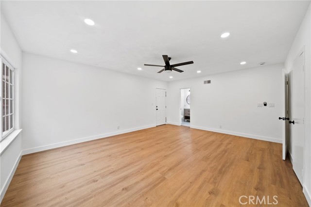 4431 Victoria Park Place, Los Angeles CA: https://media.crmls.org/medias/fe96ed1c-fc6e-43fc-b14c-00a1ee923642.jpg