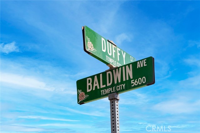 9978 Duffy Street, Temple City CA: https://media.crmls.org/medias/fe977570-4afd-46e2-a77b-539ba70c3c8c.jpg