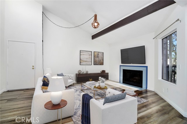 Detail Gallery Image 6 of 24 For 18316 Hatteras #27,  Tarzana,  CA 91356 - 2 Beds | 2 Baths