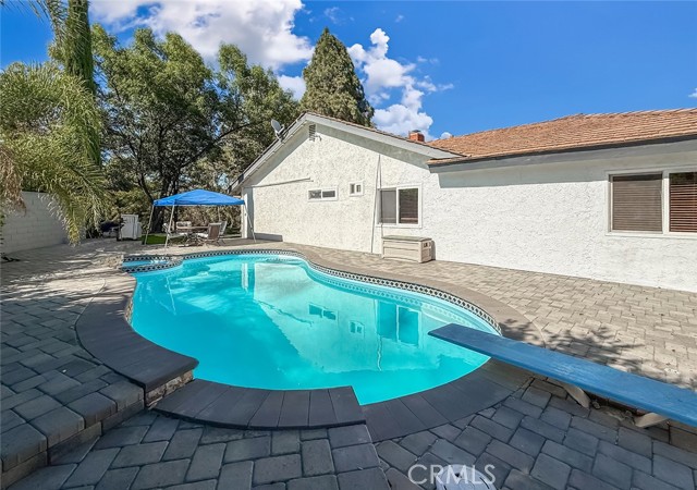 17547 Rushing Drive, Granada Hills CA: https://media.crmls.org/medias/fe98d2dd-4c5f-454f-aacb-612841e3adf3.jpg